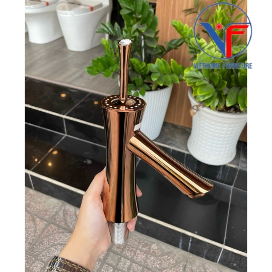 VÒI LAVABO NÓNG LẠNH MÀU VÀNG HỒNG TAY CẦM ĐÍNH HẠT
