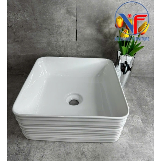 Lavabo vuông đặt bàn màu trắng