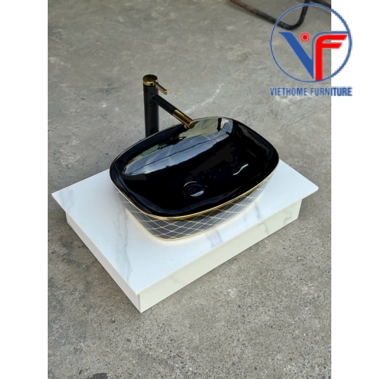Lavabo đặt bàn màu đen sọc ca rô vàng