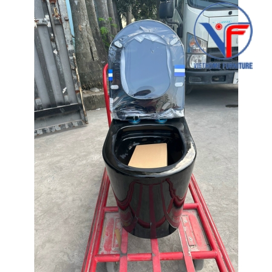 Bồn cầu lùn 1 khối đen bóng nút lệch